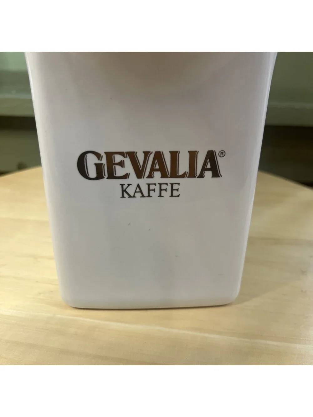 Gevalia Kaffe Royal White Gold Ceramic 1 lb Coffee Jar Canister Sweden Vintage